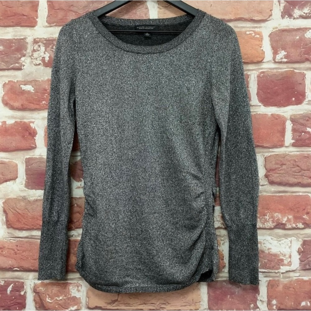 🪩 BANANA REPUBLIC ITALIAN YARN WOMEN'S GRAY SILVER METALLIC PULLOVER SWEATER